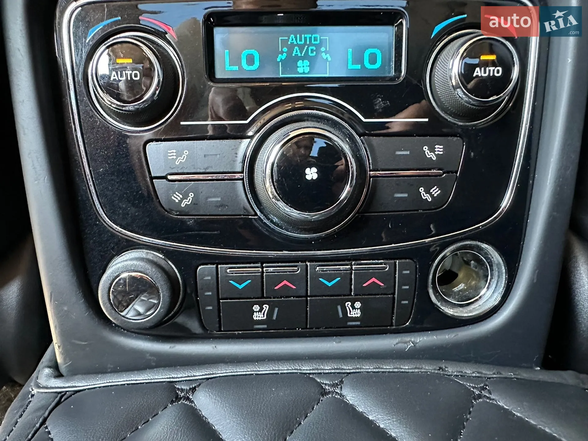 2013 Jaguar XJ - мініатюра 28