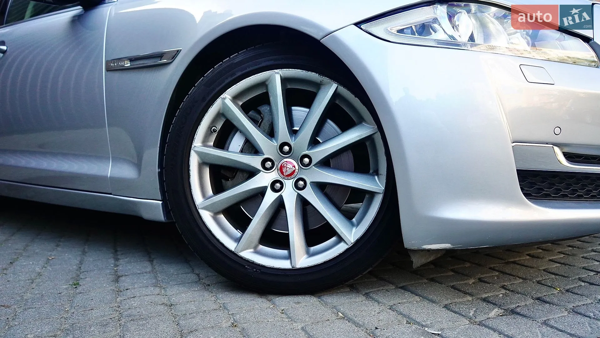 2015 Jaguar XJ - мініатюра 5