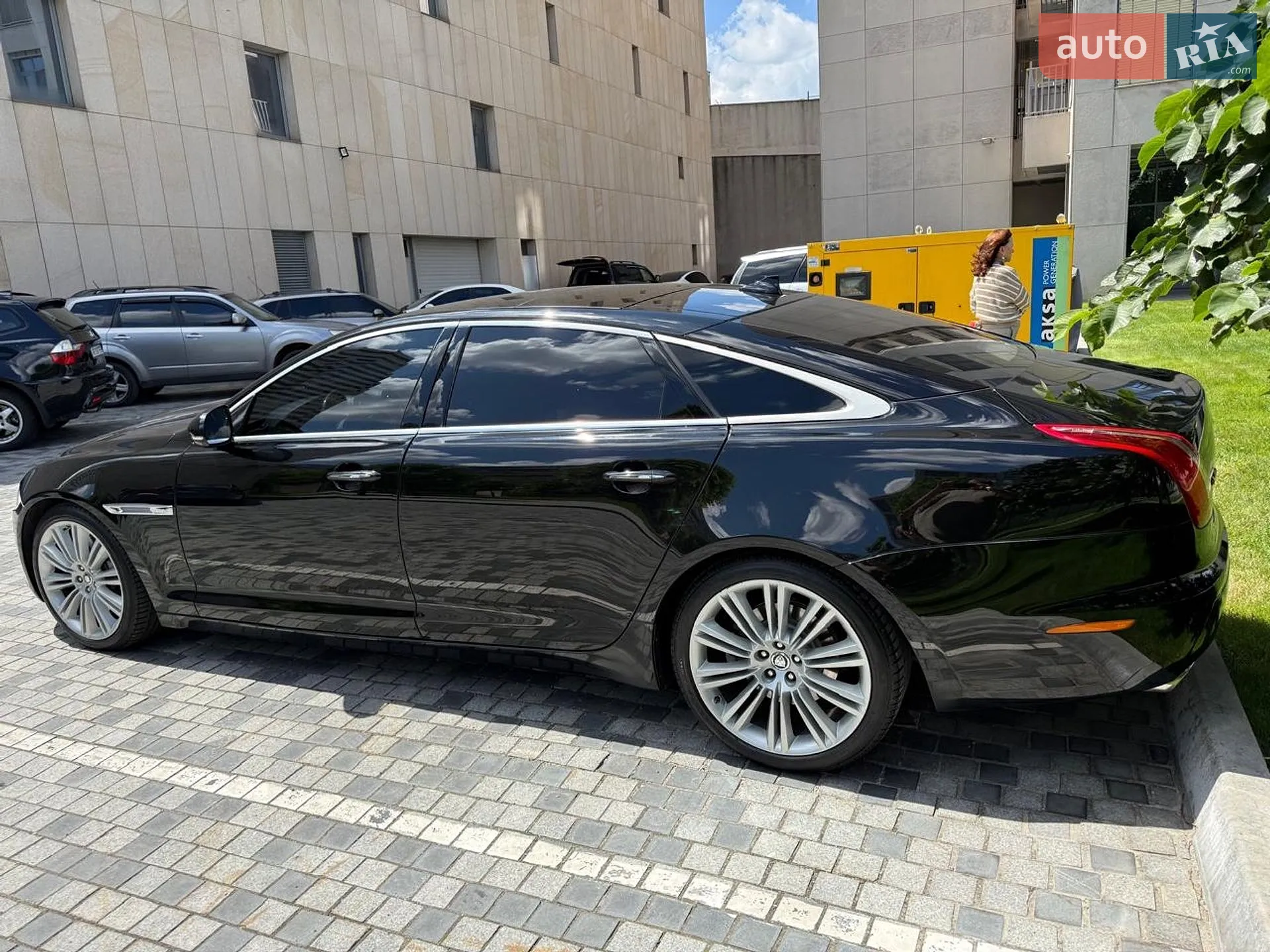 2013 Jaguar XJ - мініатюра 4