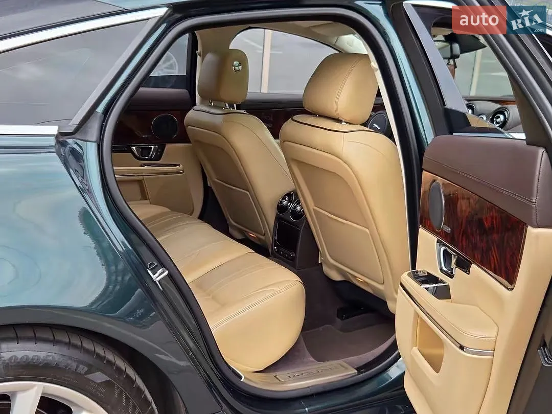 2016 Jaguar XJ - мініатюра 19