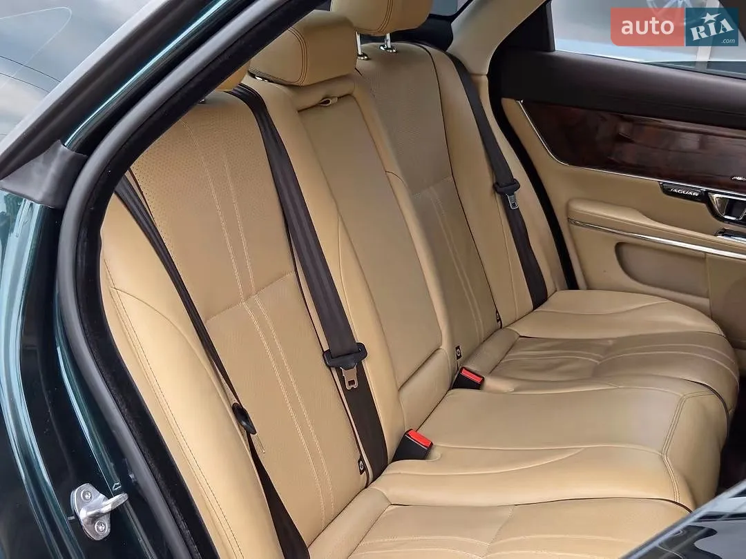 2016 Jaguar XJ - мініатюра 20