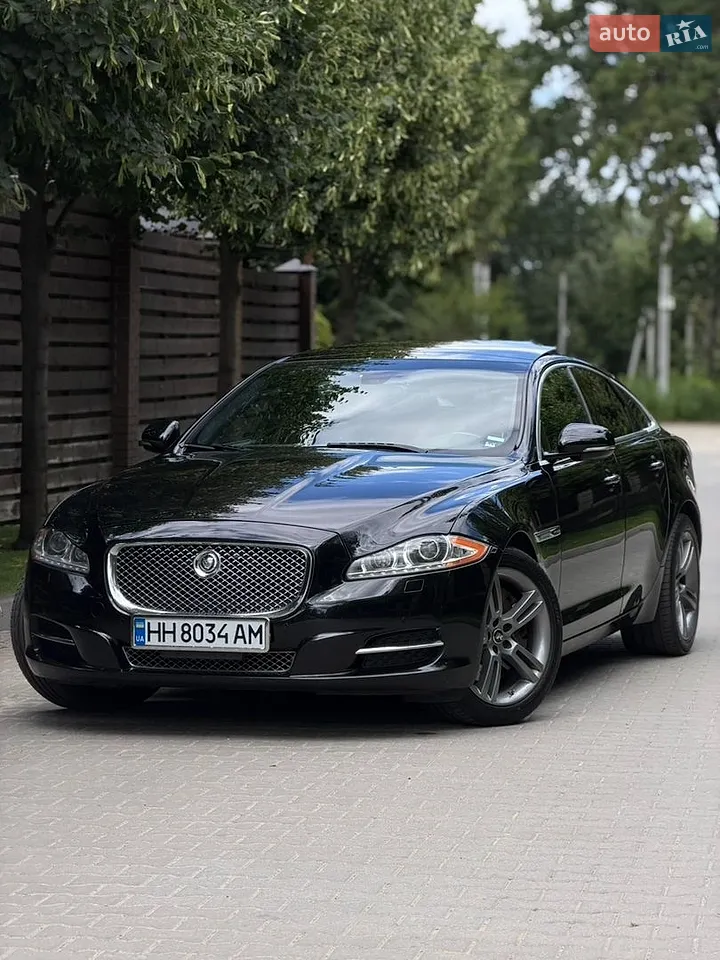 2011 Jaguar XJ - мініатюра 44
