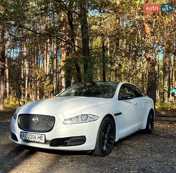 Jaguar XJ 2011