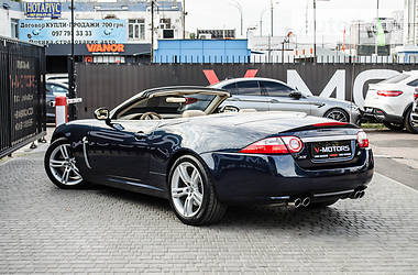 Кабриолет Jaguar XK 2008 в Киеве