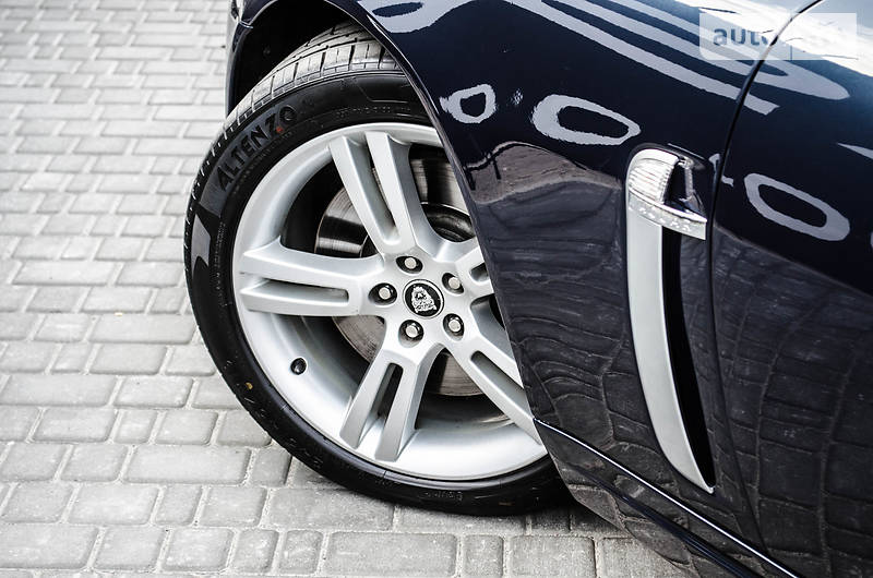 Кабріолет Jaguar XK 2008 в Києві