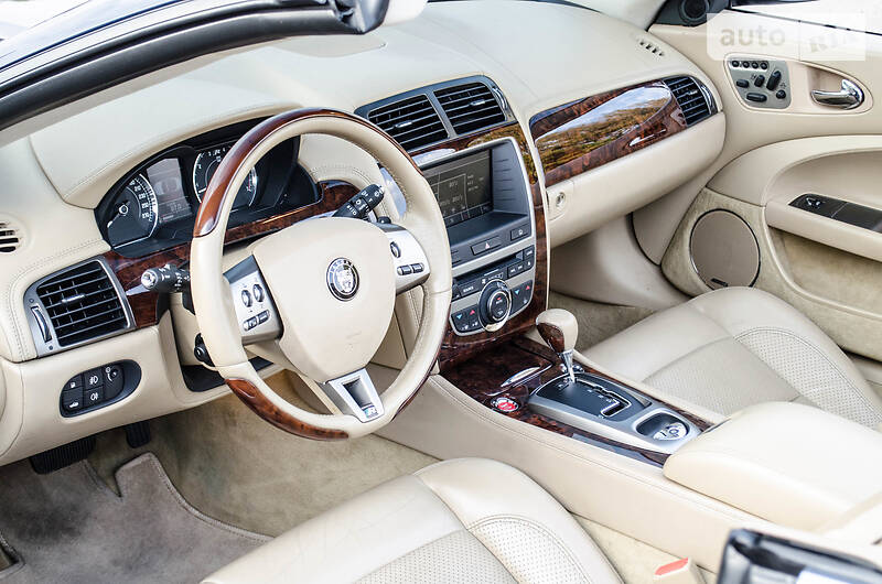 Кабріолет Jaguar XK 2008 в Києві