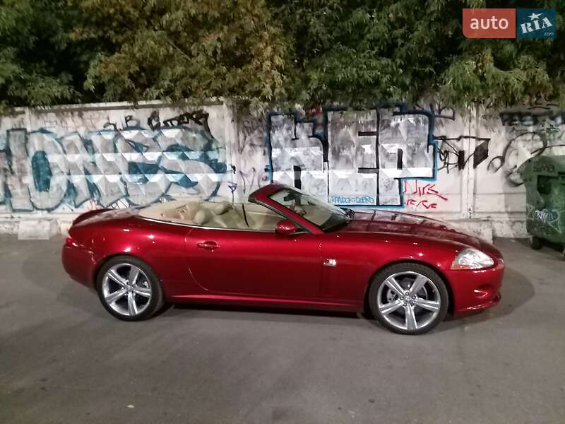 Кабриолет Jaguar XK 2008 в Киеве