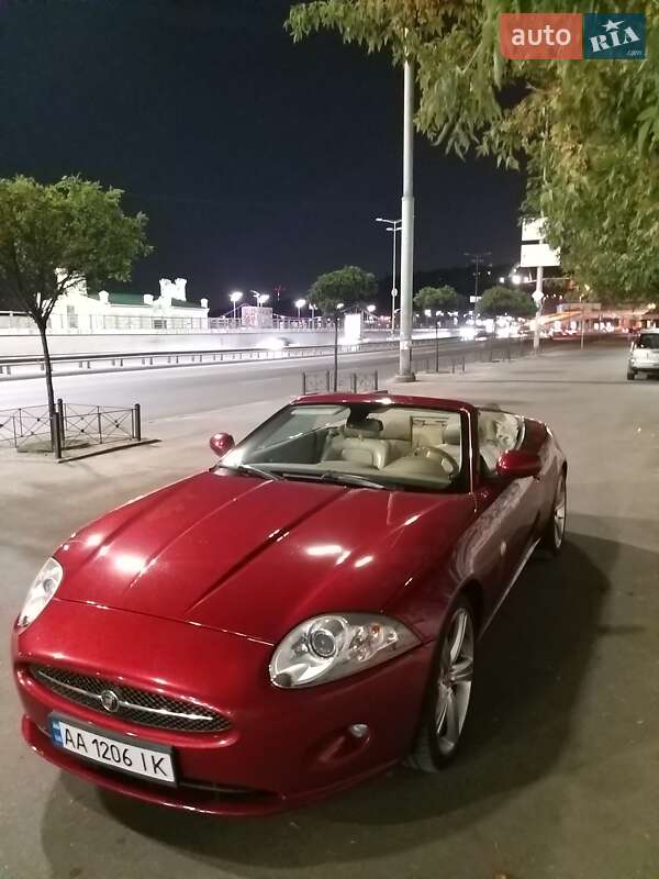 Кабриолет Jaguar XK 2008 в Киеве