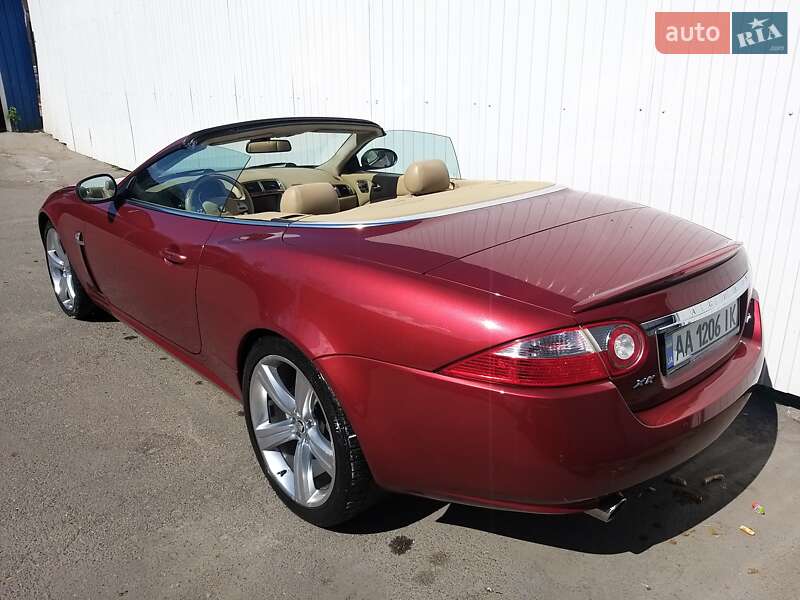 Кабриолет Jaguar XK 2008 в Киеве