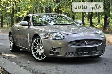 Купе Jaguar XK 2008 в Киеве