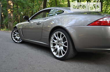 Купе Jaguar XK 2008 в Киеве