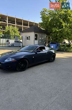 Купе Jaguar XK 2007 в Черновцах