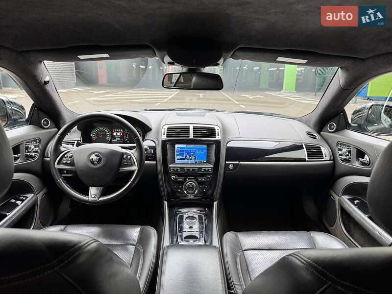 Купе Jaguar XK 2013 в Киеве
