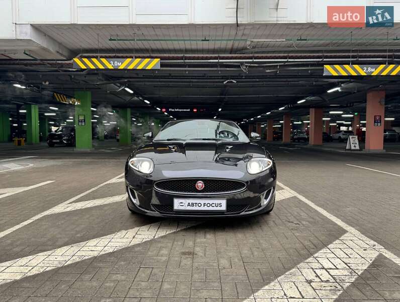 Купе Jaguar XK 2013 в Києві