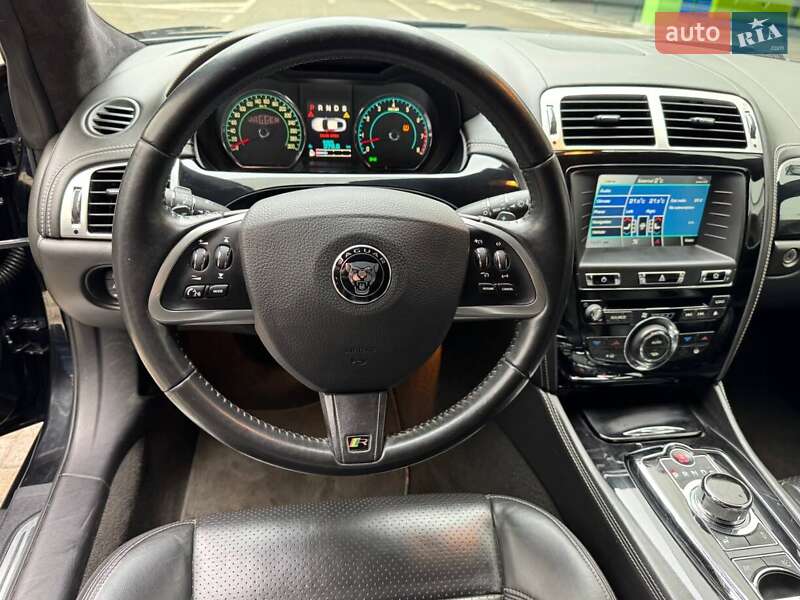 Купе Jaguar XK 2013 в Києві