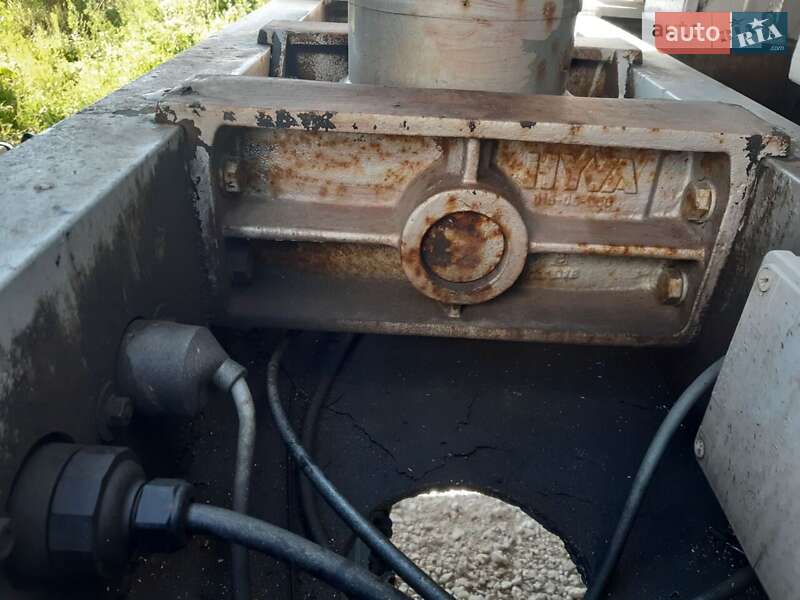 Самосвал полуприцеп Janmil NW 2011 в Виннице