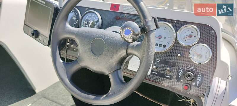 Катер Javelin MSX 2008 в Полтаве