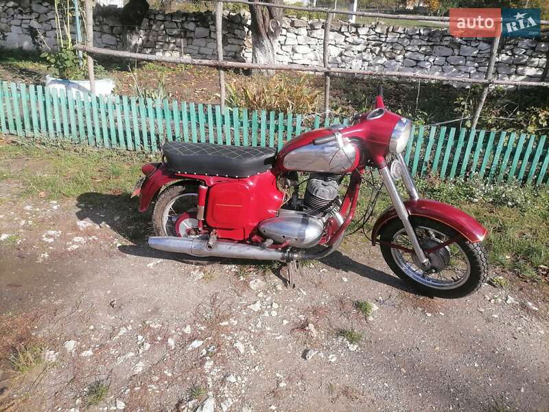 Мотоцикл Классик Jawa 350 1972 в Томашполе