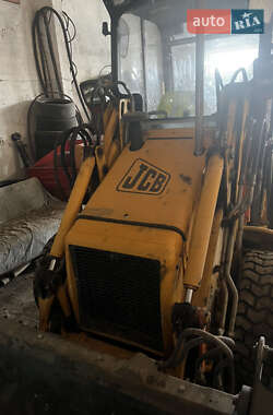Екскаватор навантажувач JCB 1CX 2003 в Малині
