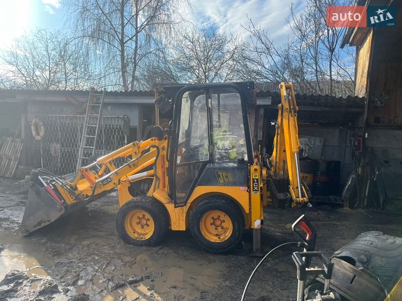 Экскаватор погрузчик JCB 1CX 2003 в Малине