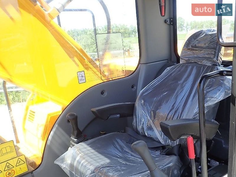 Гусеничный экскаватор JCB 205 2022 в Киеве