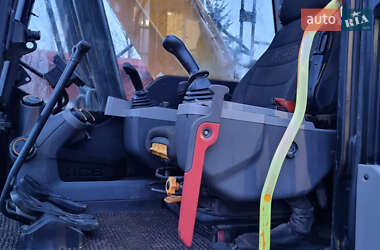 Гусеничный экскаватор JCB 220 2020 в 