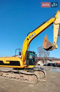 Экскаватор погрузчик JCB 220 2011 в Тернополе
