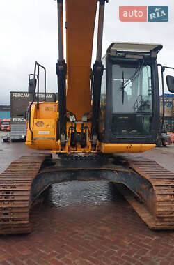 Экскаватор JCB 220 2013 в 