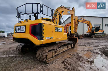 Гусеничный экскаватор JCB 220 2020 в 