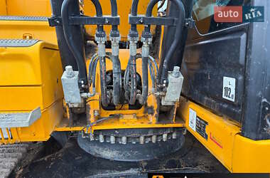 Гусеничный экскаватор JCB 220 2018 в 