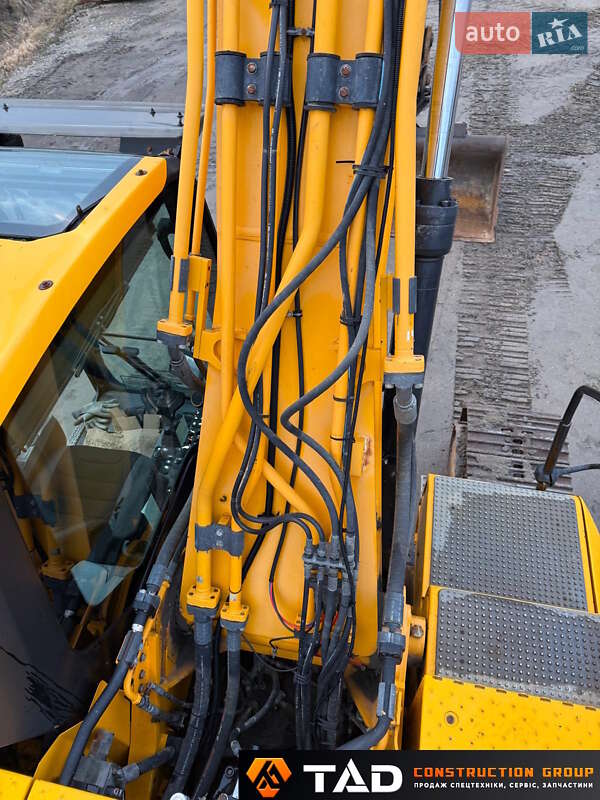 Гусеничный экскаватор JCB 220 2018 в Киеве