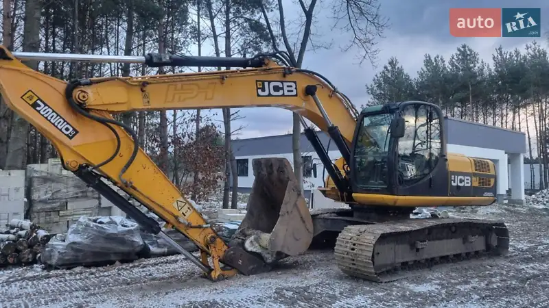 JCB 220 2011