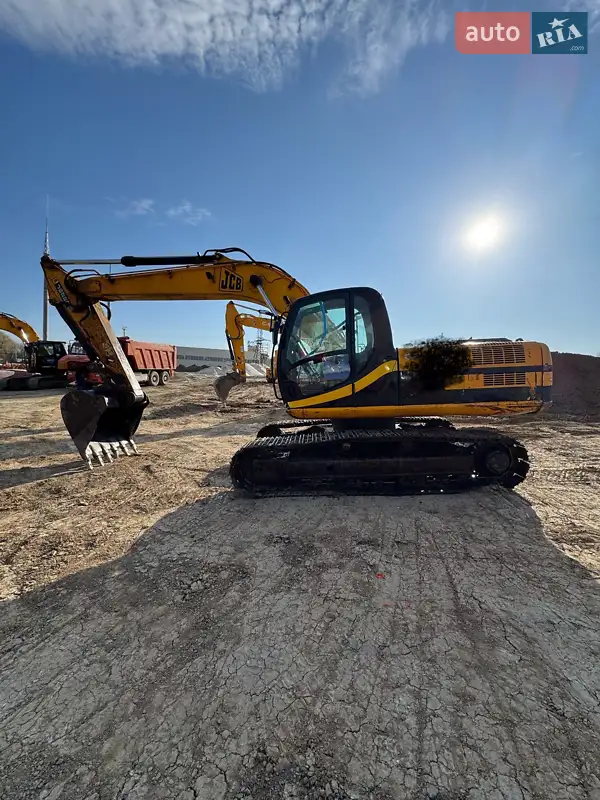 JCB 220 2008