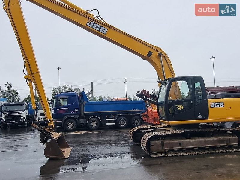 Гусеничный экскаватор JCB 220 2005 в Одессе