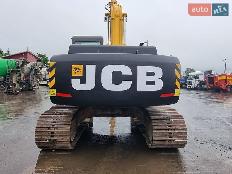 Гусеничный экскаватор JCB 220 2005 в Одессе