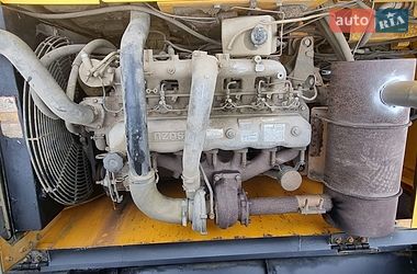 Гусеничный экскаватор JCB 220 2005 в Одессе