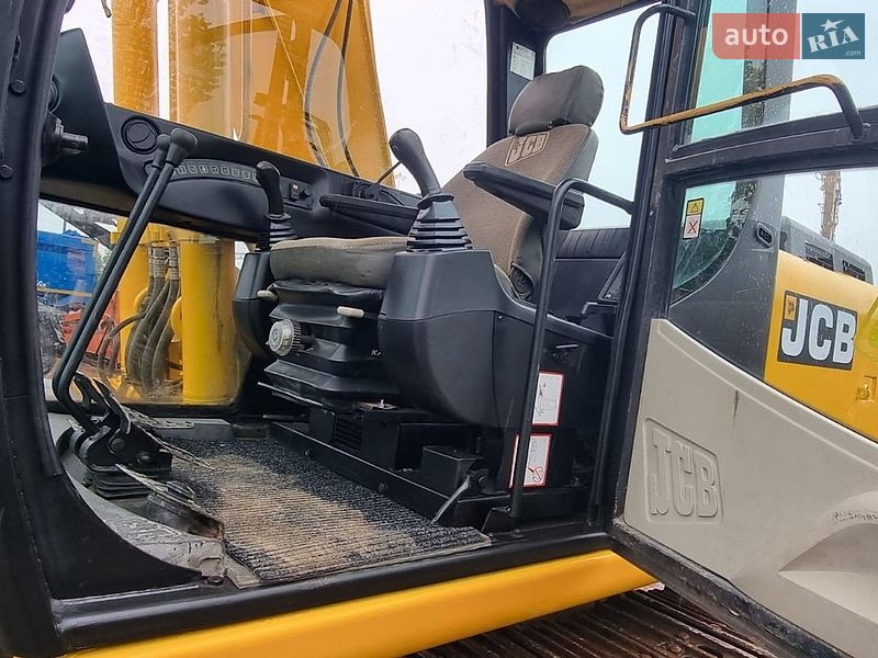 Гусеничный экскаватор JCB 220 2005 в Одессе