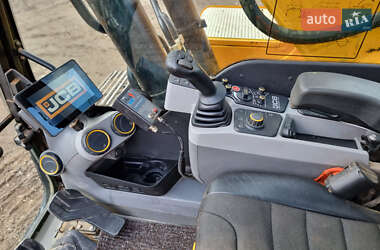 Гусеничный экскаватор JCB 220LC Xtra 2019 в 