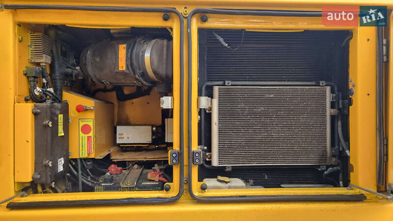 Гусеничный экскаватор JCB 220LC Xtra 2020 в Одессе