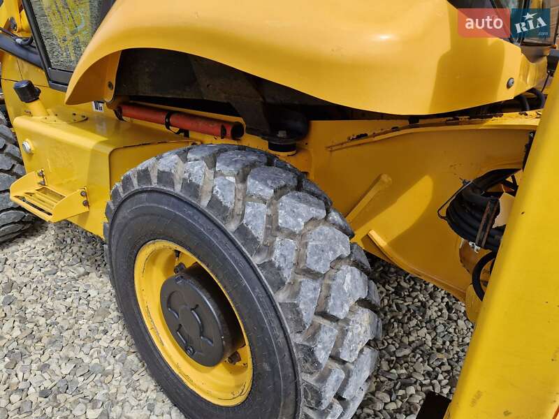 Экскаватор погрузчик JCB 2CX 2008 в Черновцах