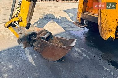 Экскаватор погрузчик JCB 2CX 2004 в Луцке