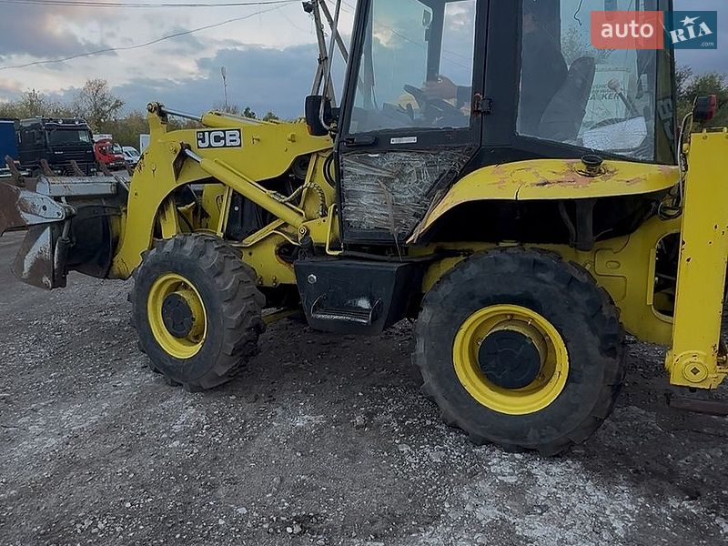 Екскаватор навантажувач JCB 2CX 2001 в Кривому Розі фото Екскаватор навантажувач JCB 2CX 2001 в Кривому Розі