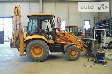 Экскаватор погрузчик JCB 3CX 2005 в Одессе