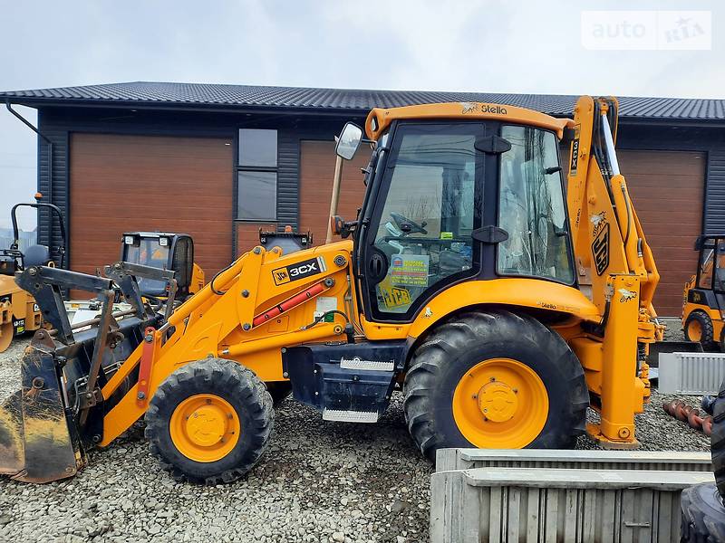 Экскаватор погрузчик JCB 3CX 2003 в Черновцах