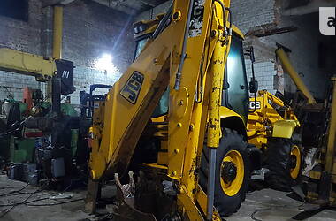 Трактор JCB 3CX 2004 в 