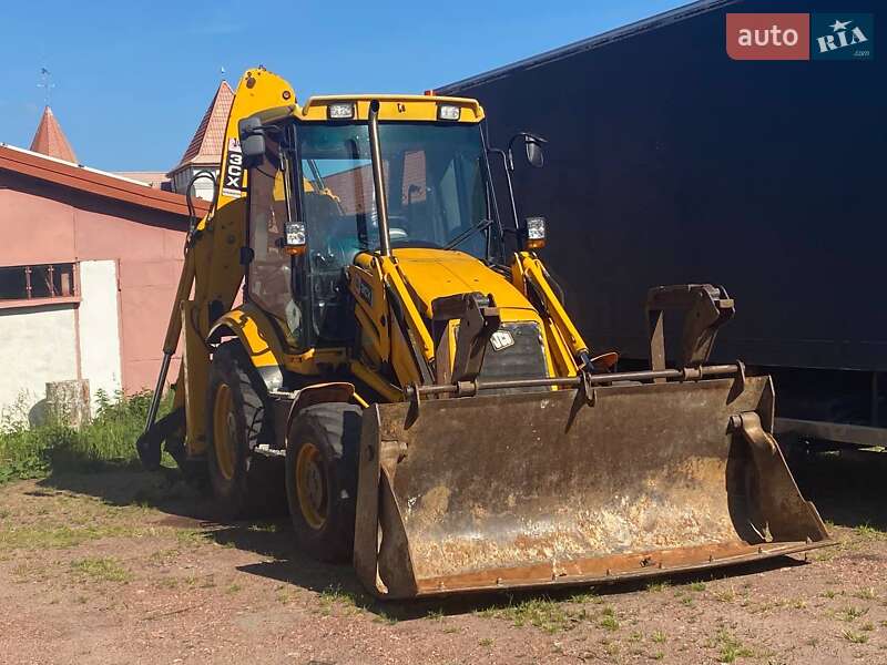 Экскаватор погрузчик JCB 3CX 2002 в Львове