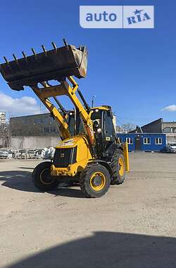 Экскаватор погрузчик JCB 3CX 2020 в 