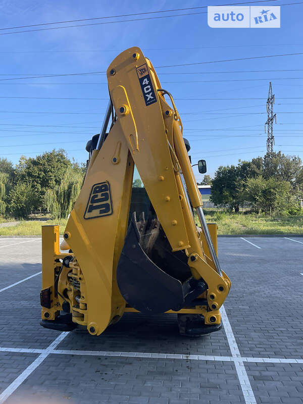 Екскаватор навантажувач JCB 3CX 2004 в Дніпрі