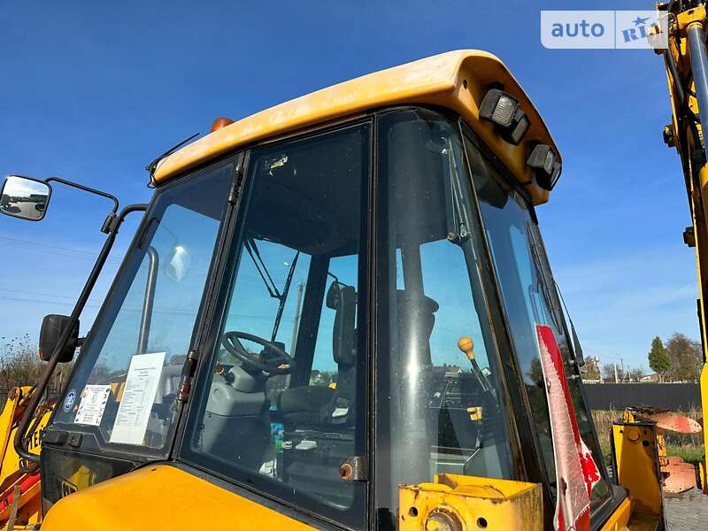 Екскаватор навантажувач JCB 3CX 2000 в Горохові