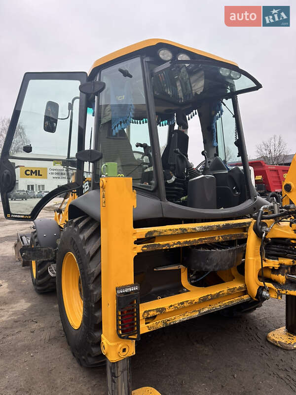 Екскаватор навантажувач JCB 3CX 2017 в Києві